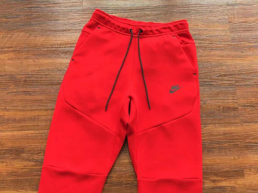 NIKE TECH FLEECE PANTS X UNIVERSITY RED